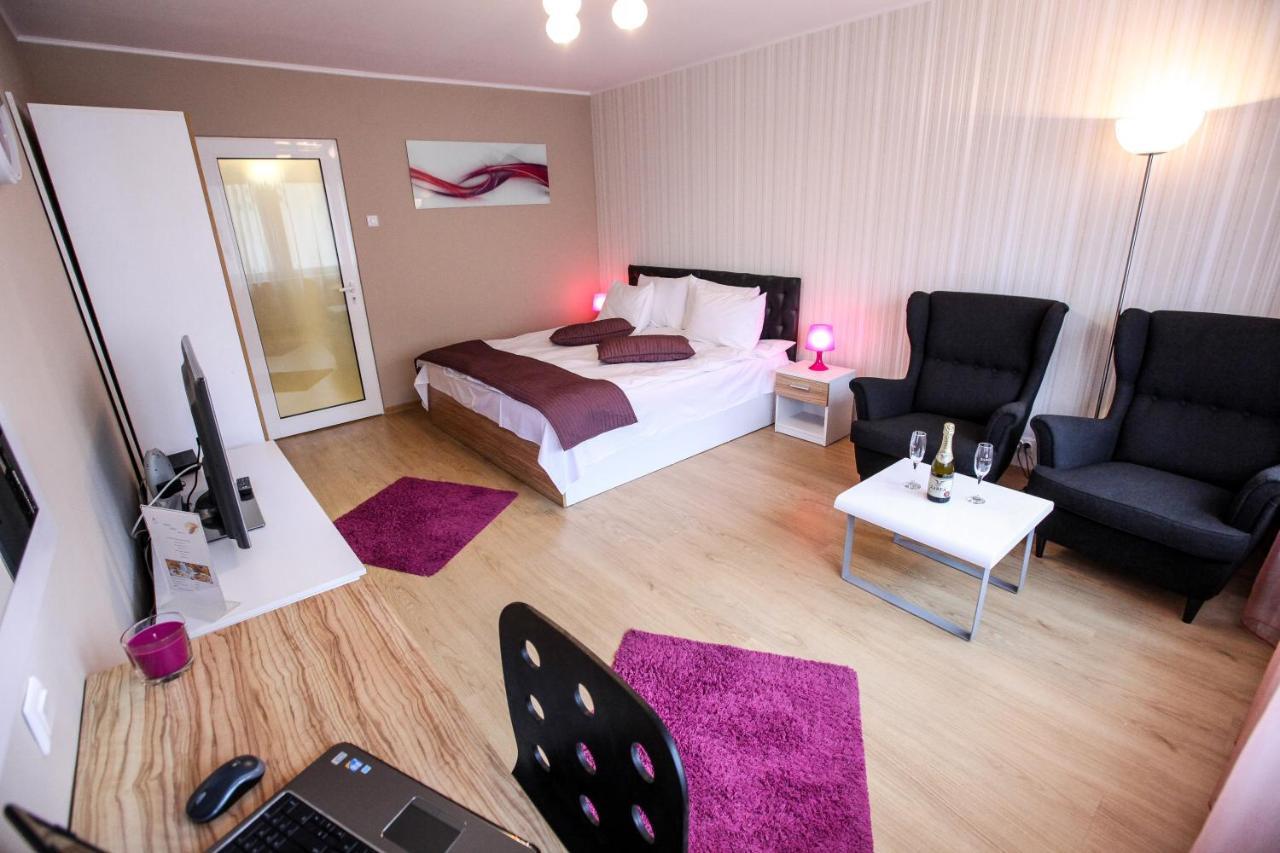 Highstyle Downtown Apartment Bucarest Chambre photo